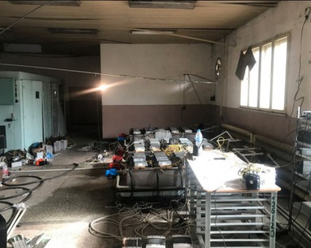 Разкриха нова кражба на електроенергия от ферма за криптовалута