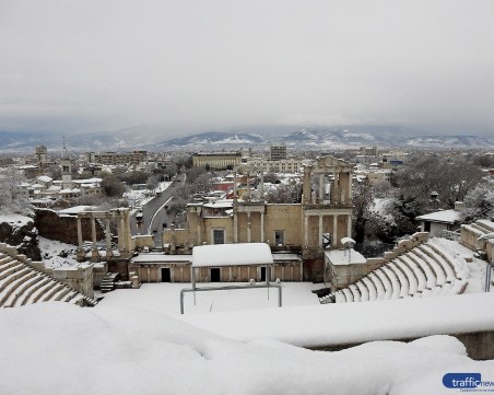 Сняг, минусови температури и виелици днес! Обявиха жълт код за цялата страна