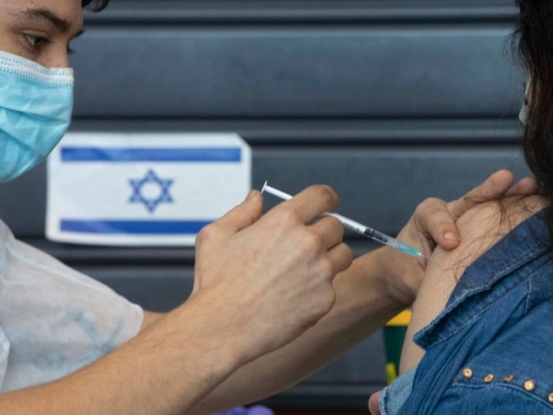 Израел отваря хотели и спортни зали само за тези, които са ваксинирани