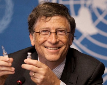 Бил Гейтс: Или трябват три фази на ваксинация, или да модифицираме ваксината