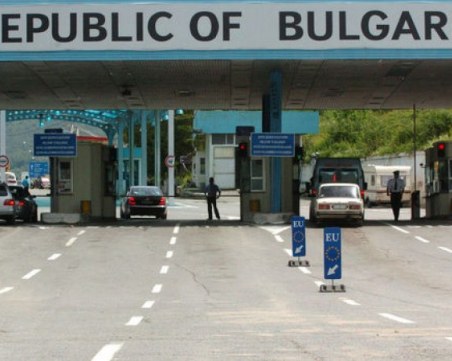 Как се влиза в България през граничните пунктове и какви изключения се правят?