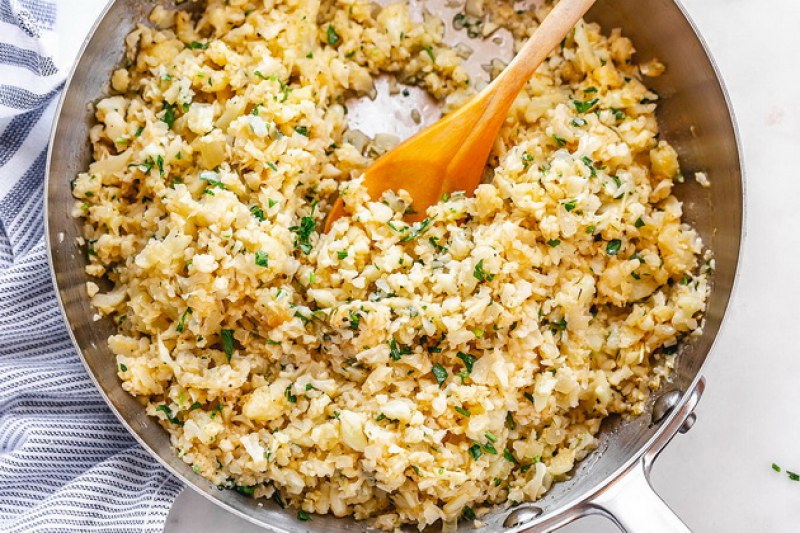 25 калории, вместо 130: Вижте как да превърнете карфиола в... ориз