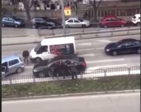 Асеновградчанин от богат род е арестуван за боя между шофьори на моста на Герджика