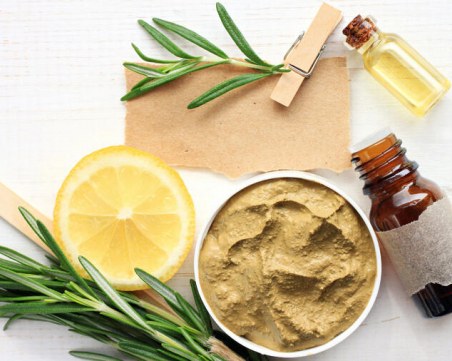 Домашна маска е спасение за хора с мазна кожа: Хидратира дълбоко, матира и изравнява тена!