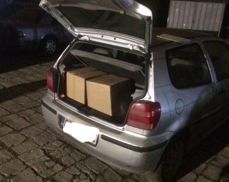 Полицията в Пловдив пресече сделка с безакцизни цигари, арестуваха двама