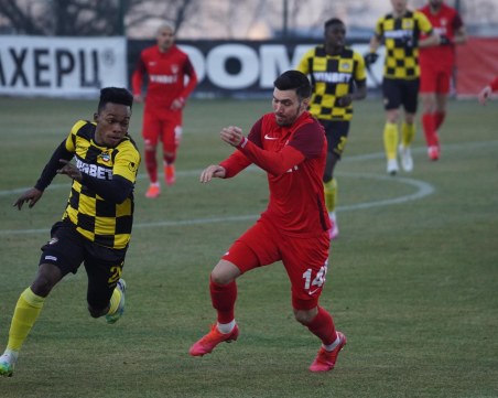 Ботев успя да измъкне точка в последните секунди срещу Царско село