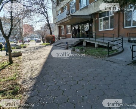 Опашките пред РЗИ-Пловдив изчезнаха, ваксините също