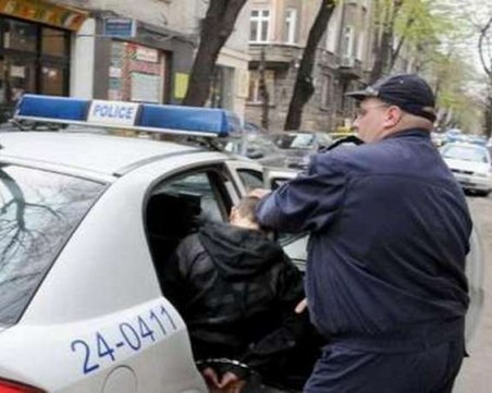 Претарашиха 22-годишен от Пазарджик в търсене на дрога