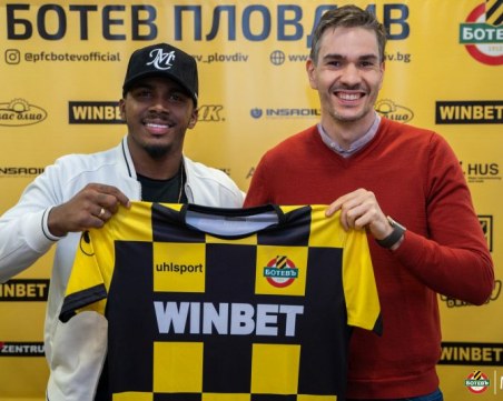 Ботев подсили нападението си с Маркиньос