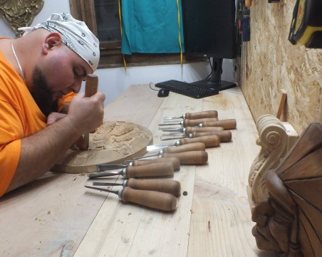 Над 100 деца на месец учат тайните на майсторите в училище по занаятите в Пловдив