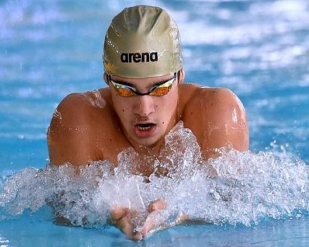 Най-добрите ни плувци подкрепиха хванатите с допинг