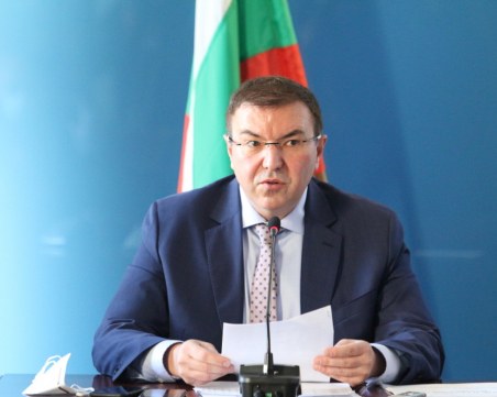 Ангелов с остра критика към AstraZeneca: Имаме нужда от ваксини, а не от вашата учтивост