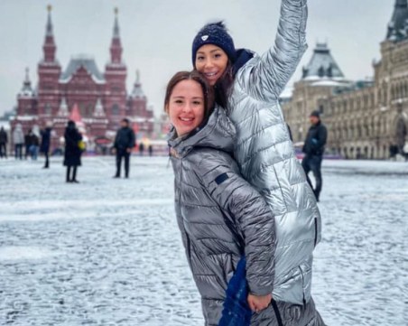 Истинско приятелство: Златните момичета Христиана и Цветелина щастливи в Москва