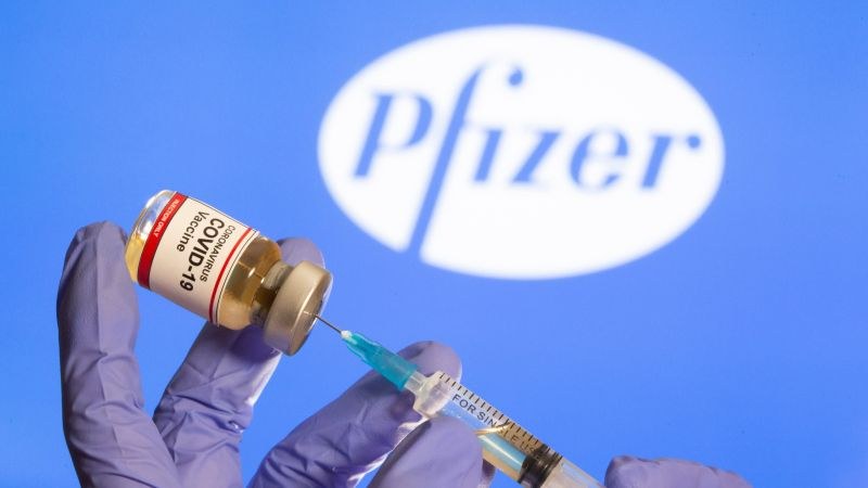 Pfizer изследва дали три дози от ваксината пазят по-добре от COVID-19