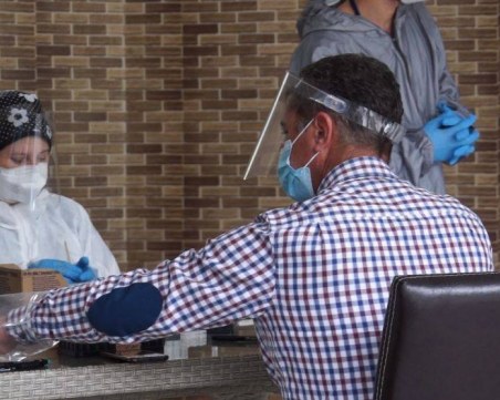 Здравният министър: До месец и половина може да имаме пълен контрол над епидемията