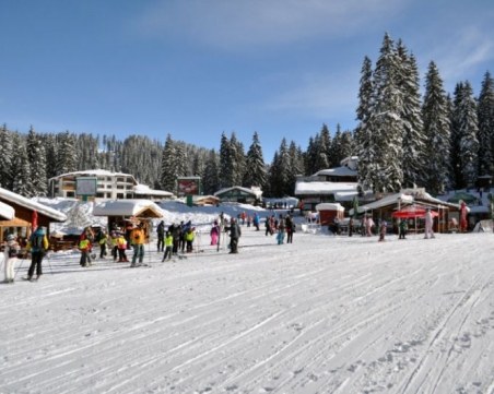 Преход със снегоходки организират в Пампорово днес