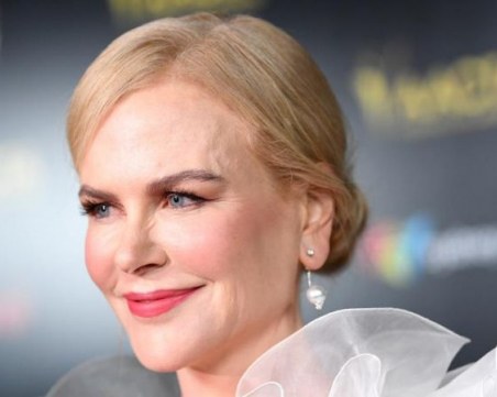 Удариха по лицето Никол Кидман, докато е на театър