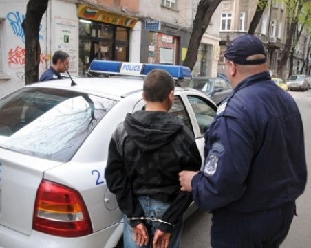 Младежи вилняха в панагюрски хотел, нанесоха щети за хиляди левове