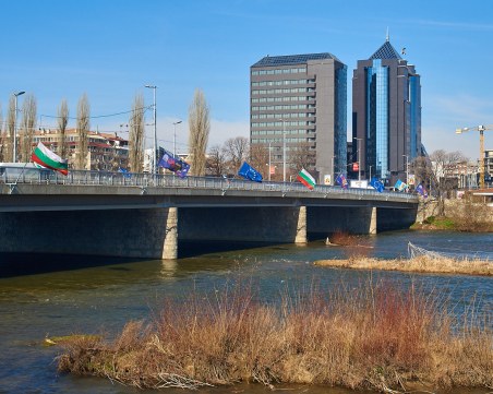 Слънце и до 18 градуса в Пловдив за Националния празник