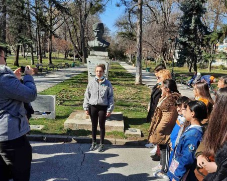 Ученичка смая пловдивчани със завладяващ рецитал на 