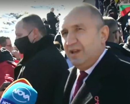 Радев от Шипка: Властта се опита да постави под карантина националната ни памет