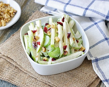 Салатата, която трябва да ядете вместо вечеря, ако се опитвате да отслабнете