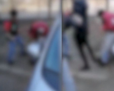 Отново насилие между деца: 15-годишен бие по-малко момче в Бургас, приятели ги снимат