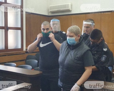 Стефан, помогнал на майка си да заколят мъж в Пловдив, иска по-лека присъда