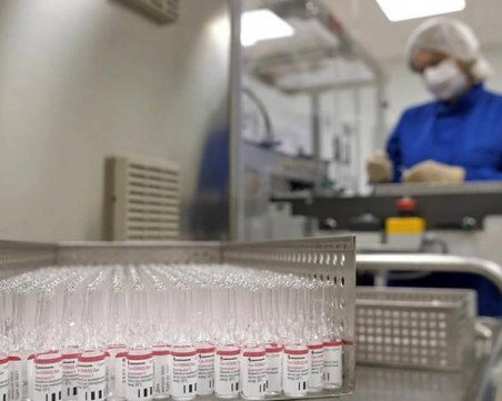 Учени разработват ваксина срещу COVID-19 под формата на спрей