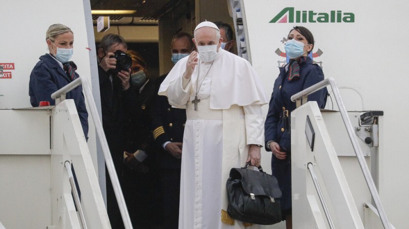 Папа Франциск замина на историческо посещение в Ирак