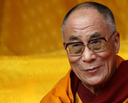 Далай Лама се ваксинира срещу коронавирус