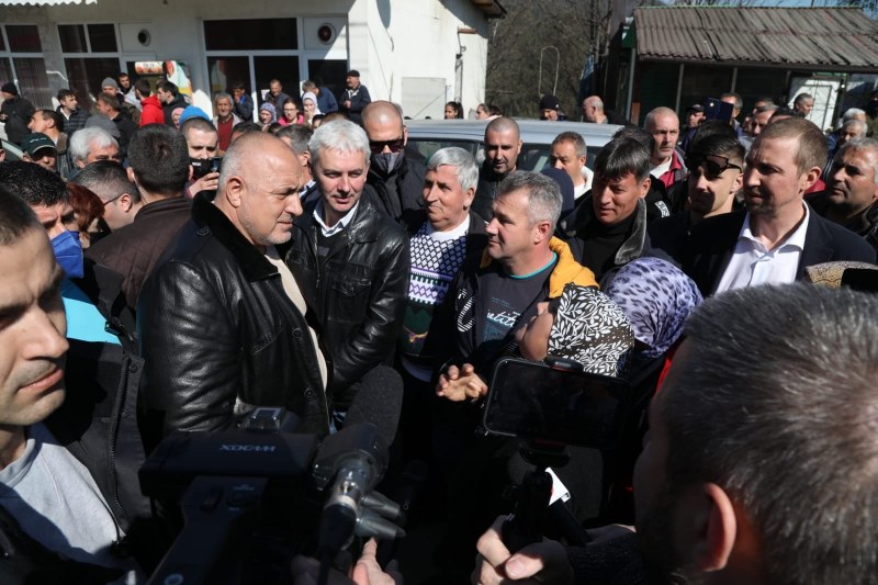 Борисов: И Радев е в предизборна кампания