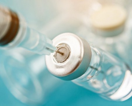 В Италия позволиха използването на ваксината Астра Зенека за лица над 65 години