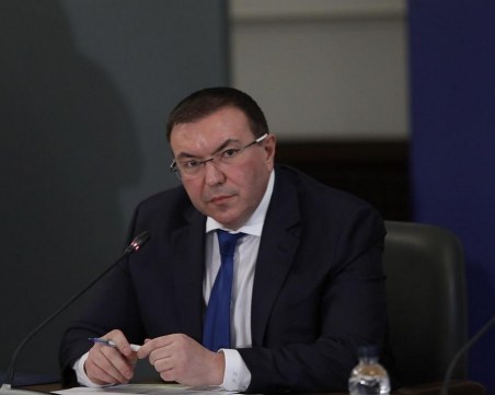 Здравният министър: 70% от положителните проби са на заразени с британския вариант