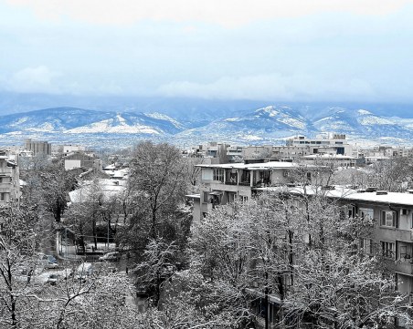 Жълт код за дъжд и сняг в Пловдив утре! Образува се снежна покривка