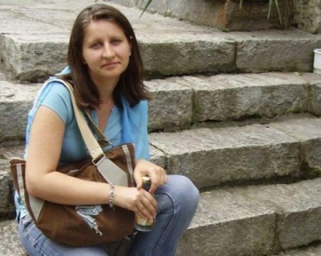 Кристина, обвинена в убийството на двете си деца, остава още месец в психиатрия