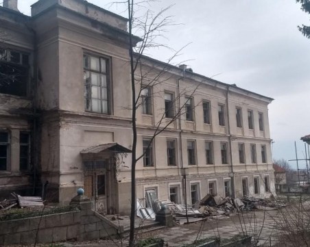 Реновират с 3 милиона лева манастирския комплекс в Шипка