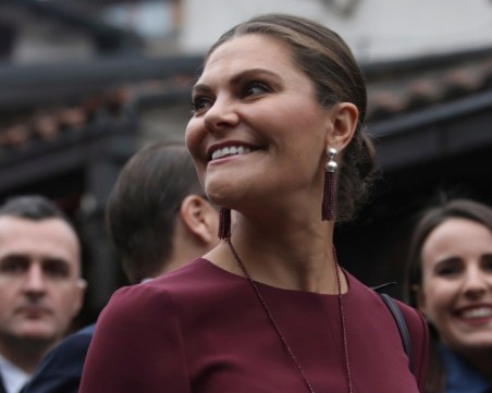 Принцеса Виктория и принц Даниел от Швеция положителни за COVID-19