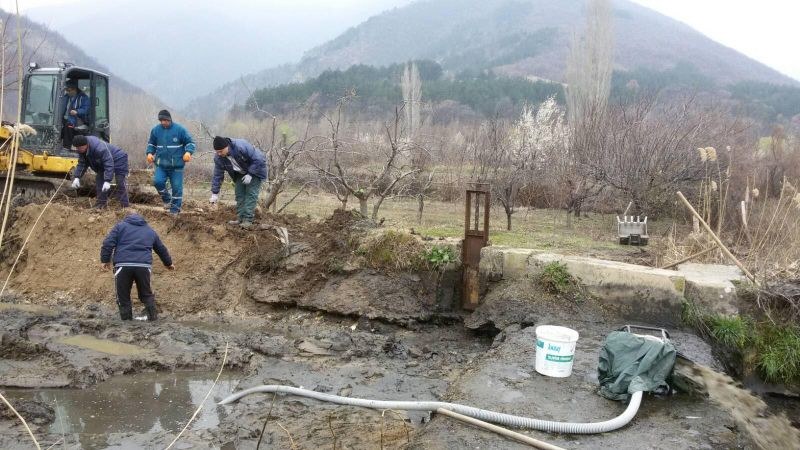 Почистват всички напоителни канали в Пазарджишко