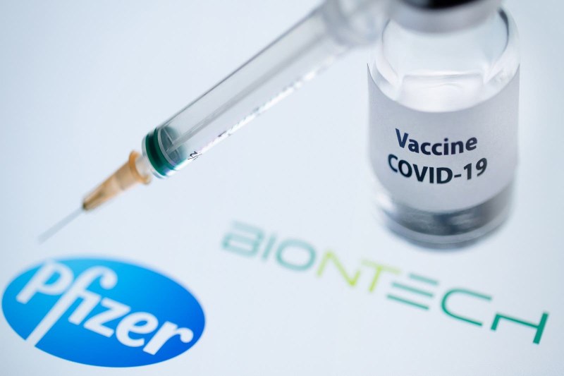 Ваксината на Pfizer/BioNTech пази и от безсимптомно заразяване с Covid-19