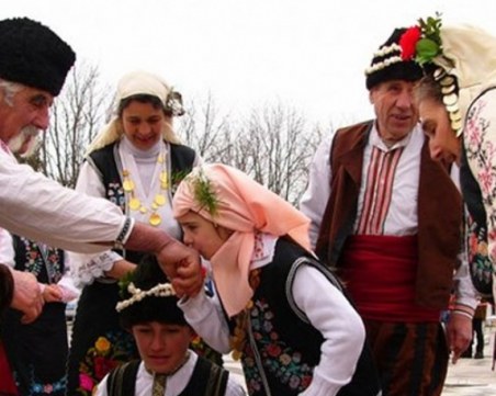 Сирни заговезни е – дайте и поискайте прошка