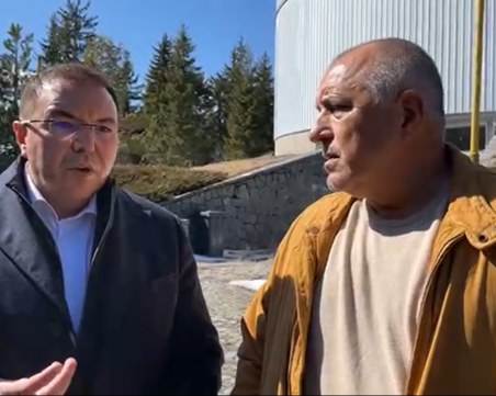 Ангелов: Възобновяваме ваксинацията с 