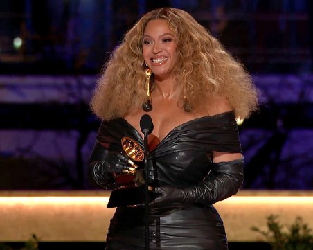 Бионсе стана най-награждаваната певица в историята на наградите Грами