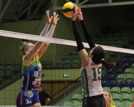 Марица продължава с бързите победи в НВЛ