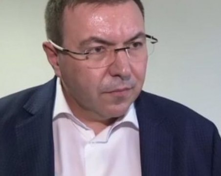 Министър Ангелов: В четвъртък може да бъде възстановена масовата ваксинация с АстраЗенека