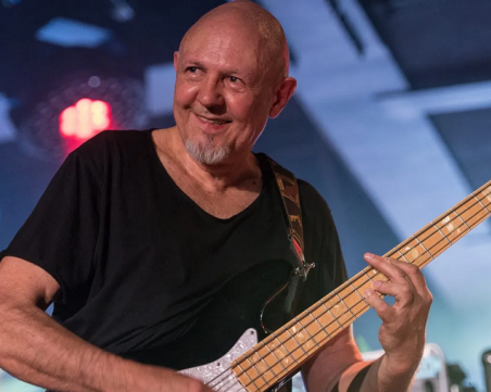 Основателят на група 