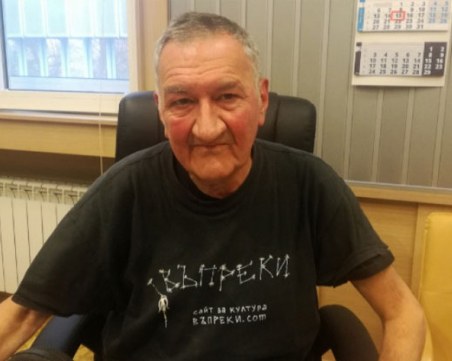 Почина журналистът Стефан Джамбазов