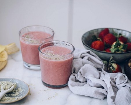 Вкусно ягодово смути, което помага при отслабване