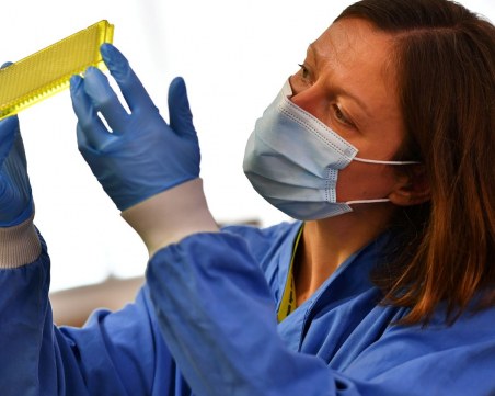 Нов вариант на Covid-19, свързан с Филипините, се разследва в Англия