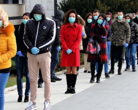 Сърбия затваря всичко, освен хранителни магазини, аптеки и бензиностанции до 22 март